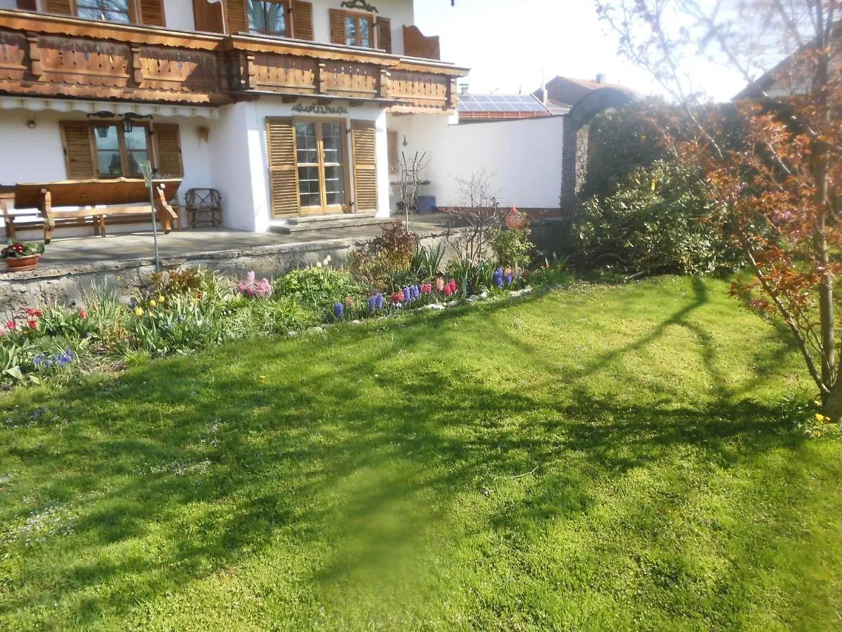 בית הארחה מלון באד פלינבאך Gaestehaus Hubertushof גרמניה